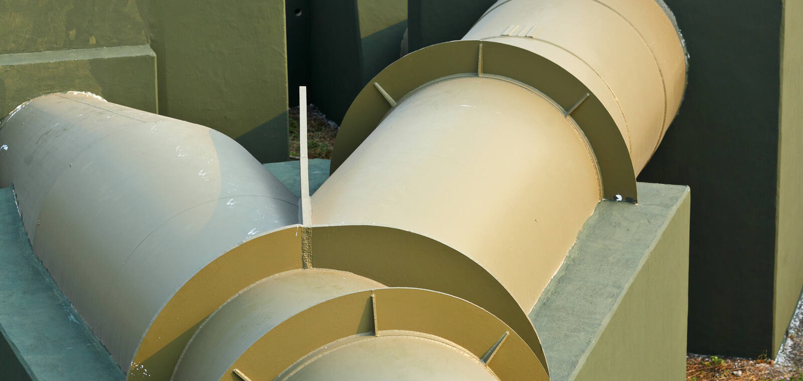 Industrial piping system with support structures